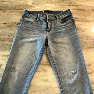 Kut from the Kloth Size 2 Reese Ankle Straight Jean